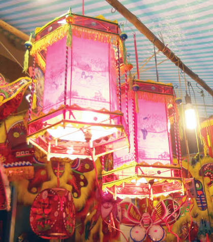 Giữ lửa đèn kéo quân